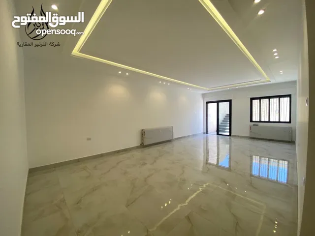 375m2 3 Bedrooms Apartments for Sale in Amman Sports City