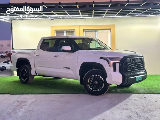 Toyota Tundra Base in Muscat
