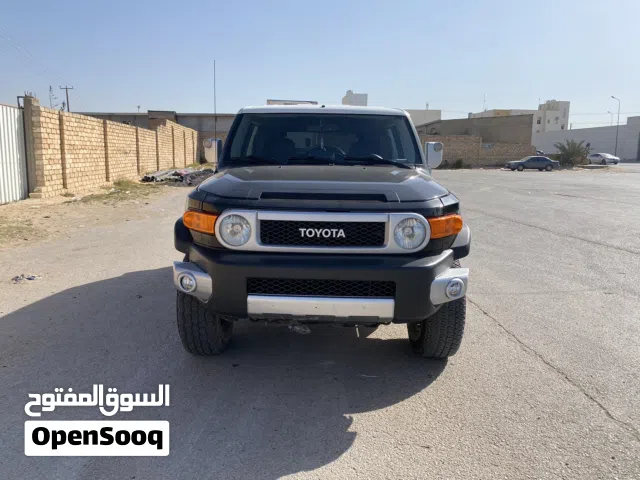 تويوتا اف جي 2011