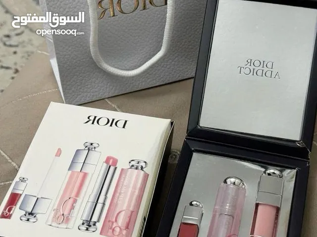 مستحضرات تجميل (ماركة DIOR ) الكمية محدودة جداً بأسعار رهيبه