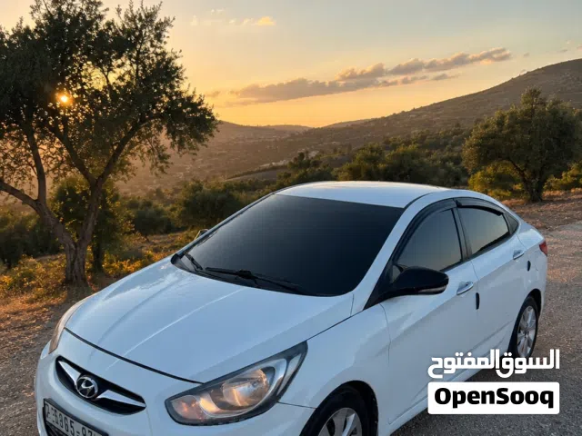 فقط 45 كاش هيونداي اكسنت ديزل 1600 4غيار تشغيل بصمة فل الفل قطارة بالمصروف مميزة جداً بحالة الشركة