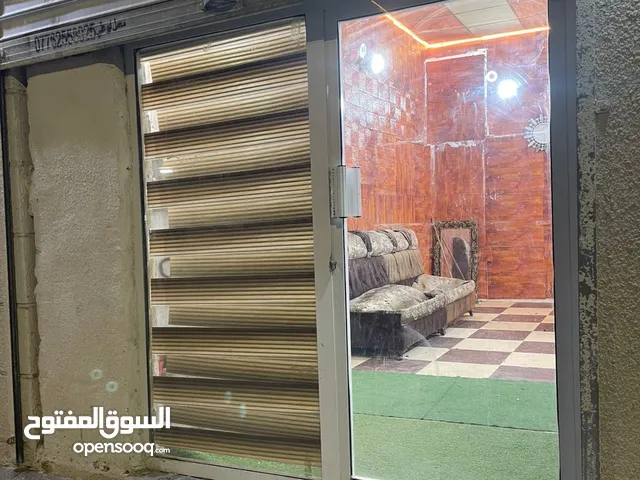 جام خانه مال محل حلاقه جديد مستعمل شهى ونص هيج تقريباً