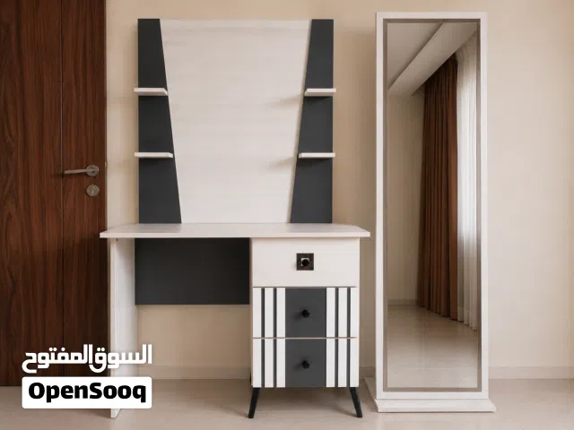 مكتب مودرن و مرايه