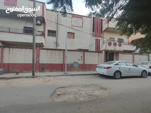 570 m2 More than 6 bedrooms Townhouse for Sale in Tripoli Abu Saleem