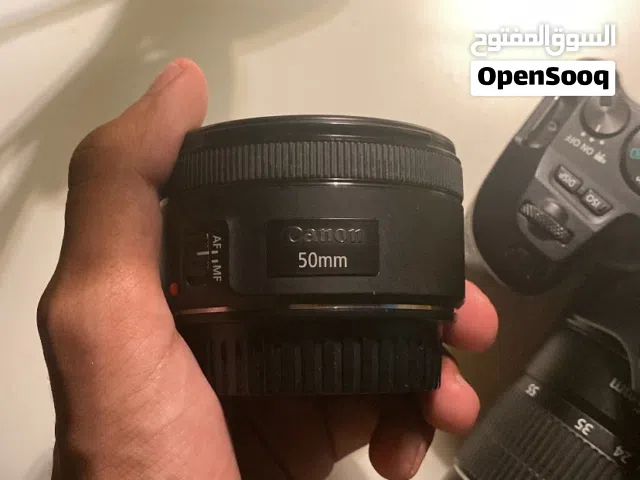 كاميرا Canon EOS 250D مع عدسة 50mm – بحالة ممتازة وسعر مناسب