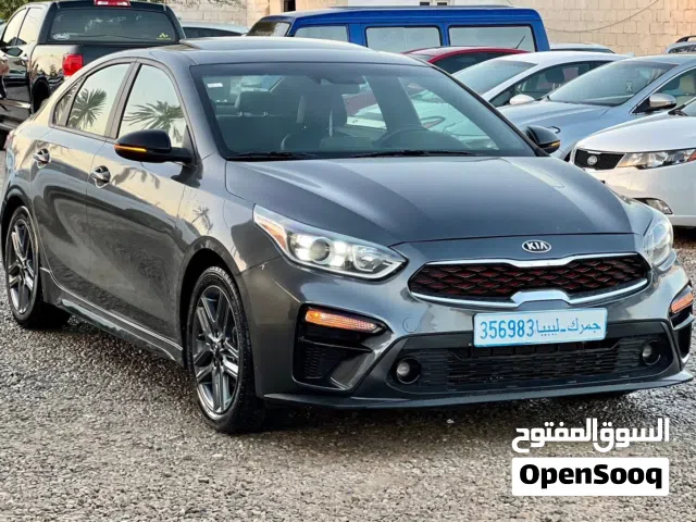 2021 كيا فورتي GT-Line