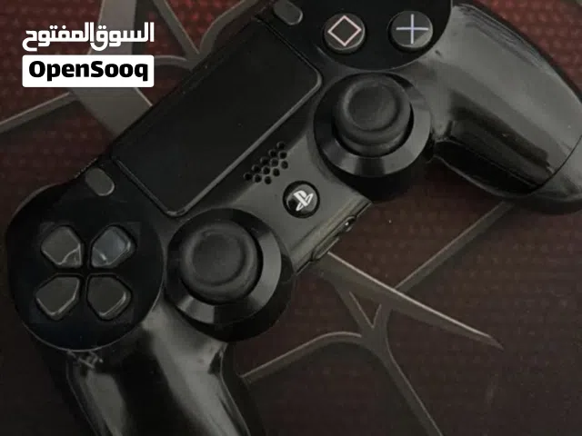 يد بلايستيشن 4 شغاله ميه ميه بتلمع لمع حتى خدوش ما عليها للبيع بسبب عدم الاستعمال
