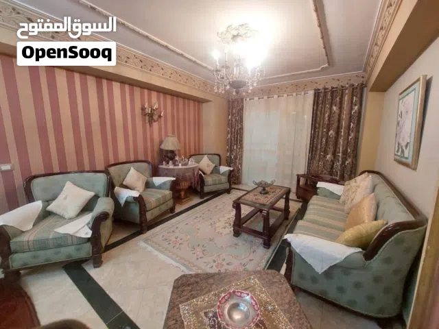 بكامب شيزار  علي البحر مباشره