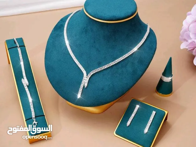 طقم ناعم تسليم فوري