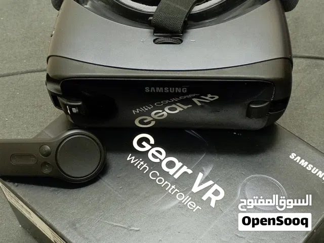 Samsung VR with controller powered by Oculus