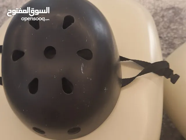 خوذه للدرجات الناريه وجميع الدرجات يمكنك تصغيرها وتكبيرها على حسب الرغبه وثابته على الرأس