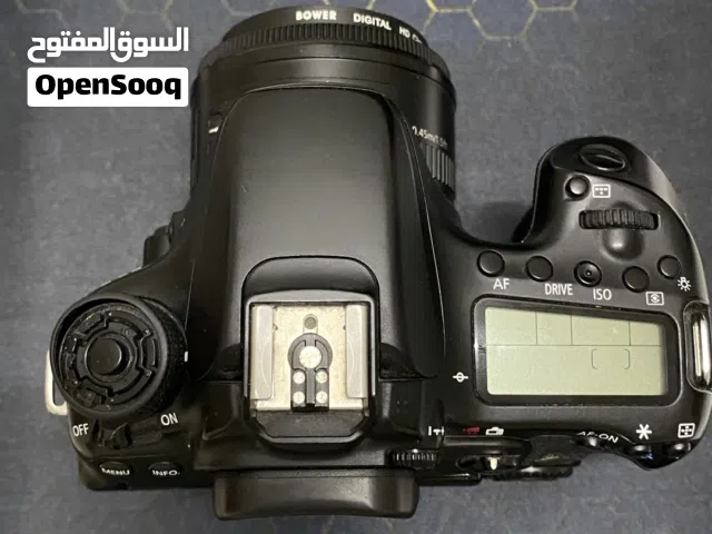 كانون 70D نضيفها ما عليها كلام