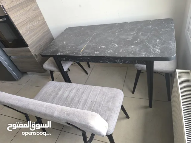 اثاث غرفة جلوس مستعمل شبه جديد