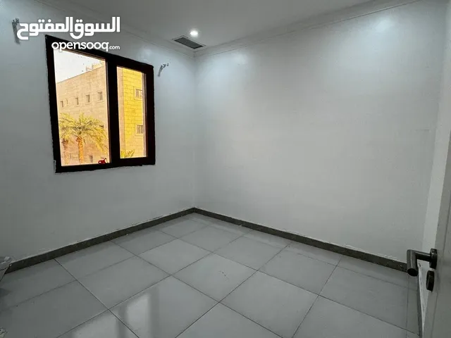 غرفه وصاله عوائل فقط السالميه قطعه 12 Salmiya Block 12 1BHK