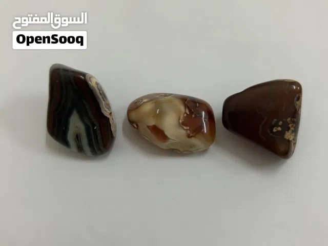 أحجار كريمة مميزة بأسعار مختلفة...