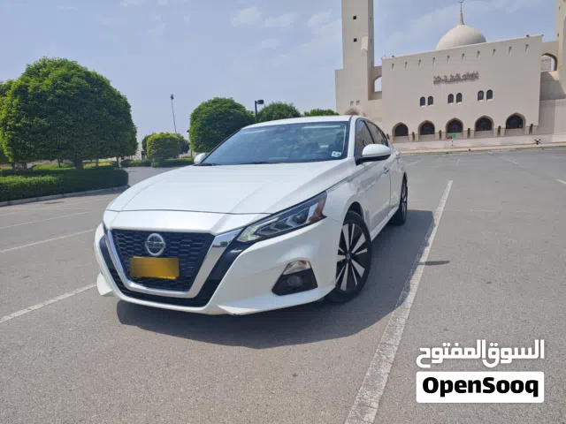 نيسان التيماSL 2021 ذات الدفع الرباعي الدائم المميز.. تحدي للي ينتقد الدفع الرباعي بمميزاتها وتفوقها