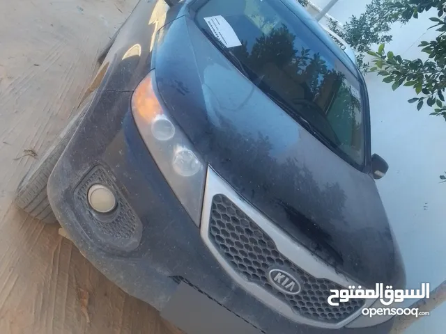 Used Kia Sorento in Tripoli