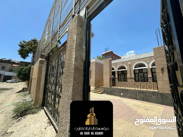 500 m2 More than 6 bedrooms Villa for Rent in Sana'a Asbahi