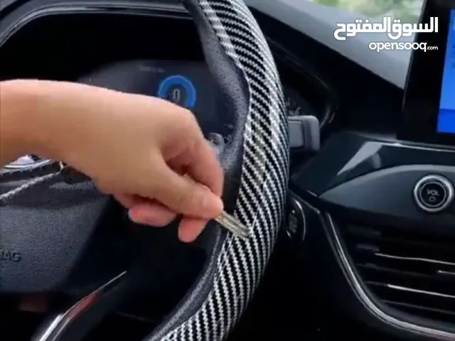 الاستخدامات  تحسين الثبات والتحكم بالمقود خصوصًا في المنعطفات والقيادة الطويلة  تغطية وتجديد الأجزاء