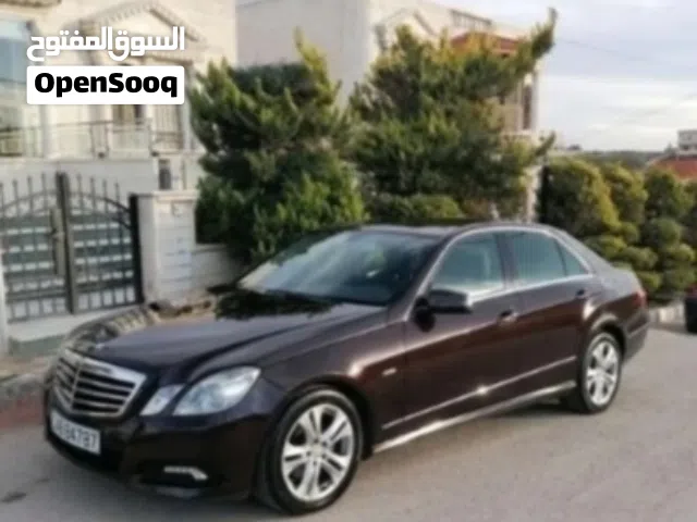 2010 مرسيدس بنز الفئة-E E 200