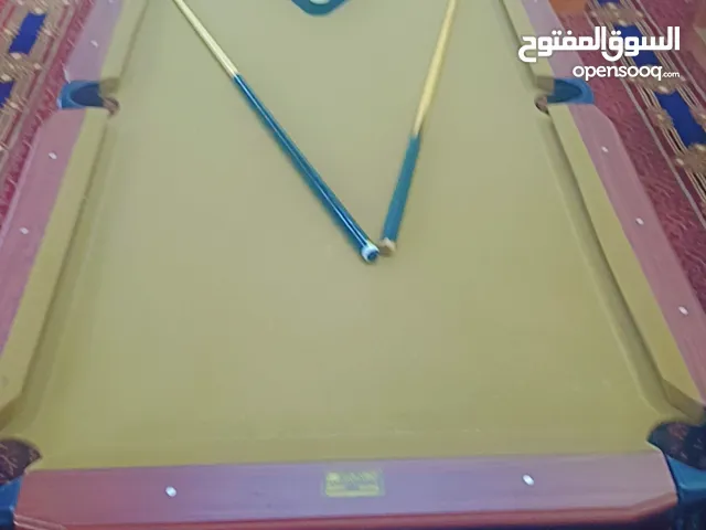 طاولة بلياردوا استعمال بسيط في حالة الوكالة..7.5 قدم....