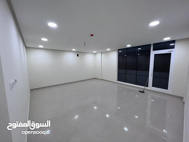 220m2 5 Bedrooms Apartments for Sale in Muharraq Hidd