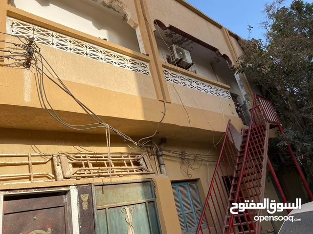 165 m2 5 Bedrooms Townhouse for Sale in Tripoli Al-Jabs