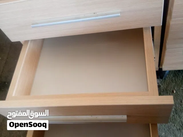 مكتب مستعمل بحاله الجديد