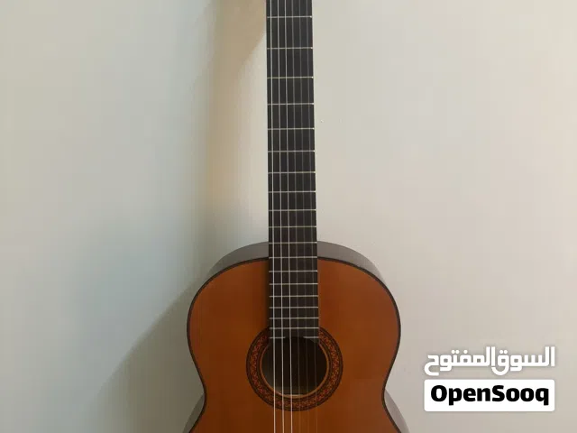 للبيع جيتار ياماها (C70) - جديد