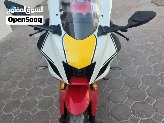 ياماها R7 2022 anniversary