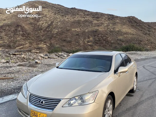 لكسز es350مسرفس بالكامل ومجهز ولجاد يتفضل وله طيبة الخاطر