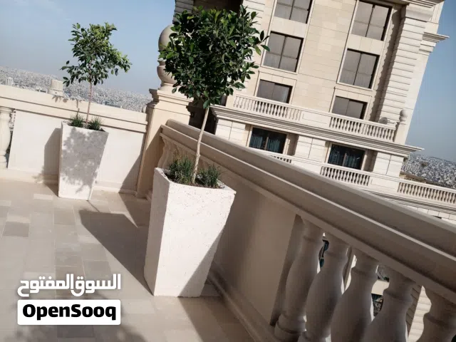 خدمات الحدائق ومستلزماتها