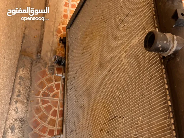 للبيع راديتر مستخدم نظيف للأف جي والبرادو