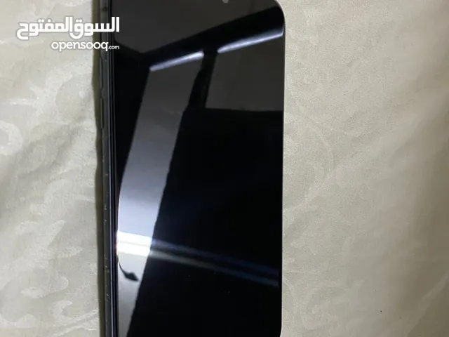 ايفون 11 للبيع بطاريه 75 مغير جدله شحن اصليه فقط