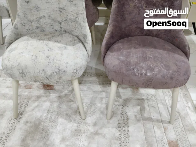 سفره 6 كراسى جديده فرش عريس بقاله 3 شهور سبب البيع ضيق المكان