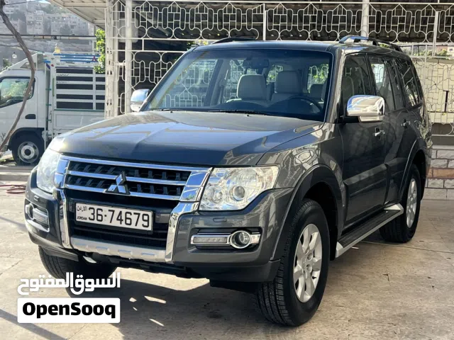 2019 Mitsubishi Pajero GLS