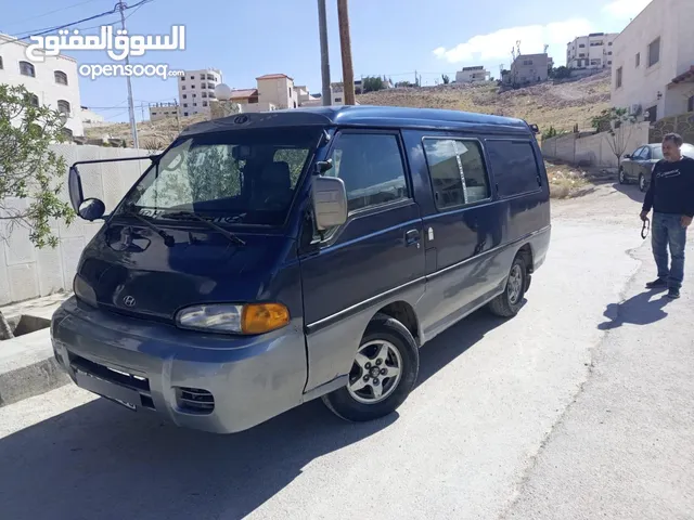 باص H100 موديل 2001 كحلي
