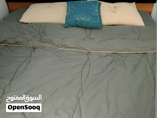 سرير غرفه نوم