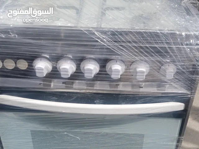 غاز وفرن اربع عيون Universal