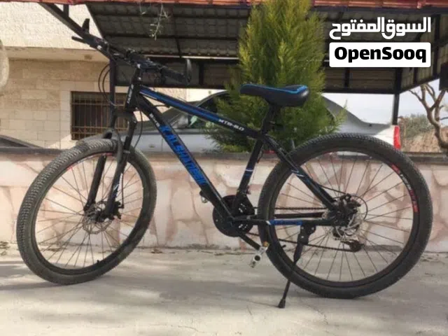 دراجه هوائيه للبيع النوع//دراجه هوائيه جبليه اللون :اسود.   المقاس :26 (السعر 65 غير  قابل للتفاوض)