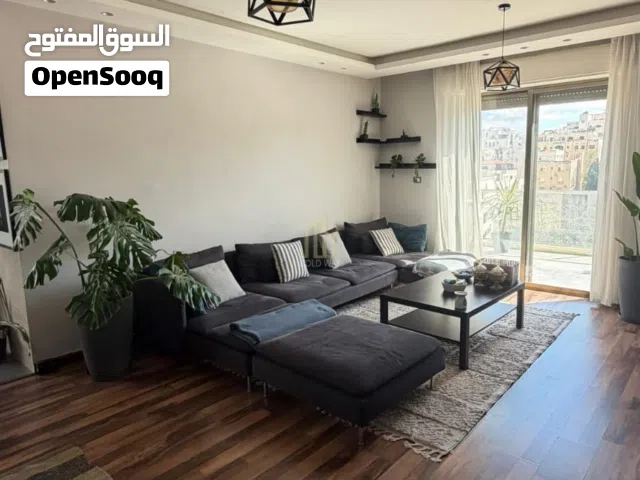 فرصة استثمارية سكنية بالقرب من السفارة البريطانية في عبدون شقه اخير مع روف 130م مفروشة  بسعر مميز /