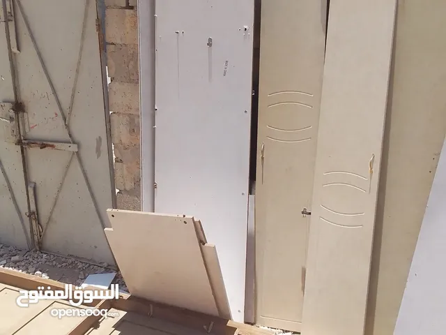 خزانة للبيع