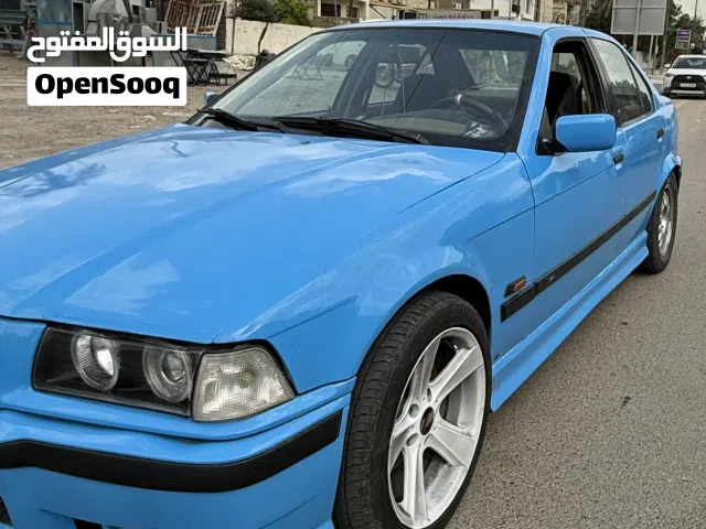 1992, بي ام دبليو, الفئة 3, 318