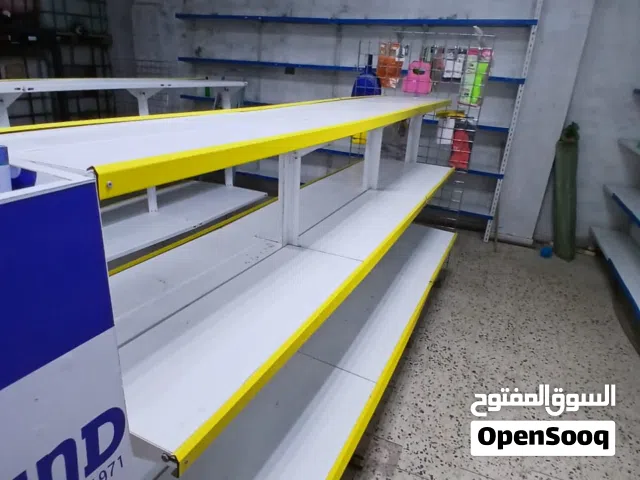 للبيع - تجهيزات محل مواد تنظيف