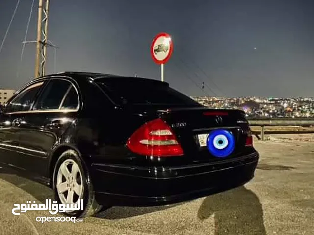 مريسيدس E200 2005