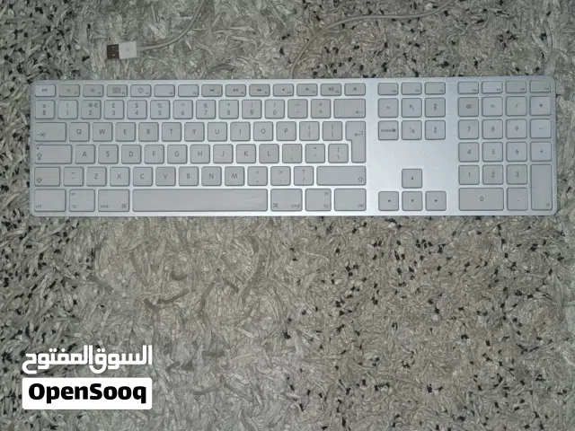 Original wired apple keyboard with usb port