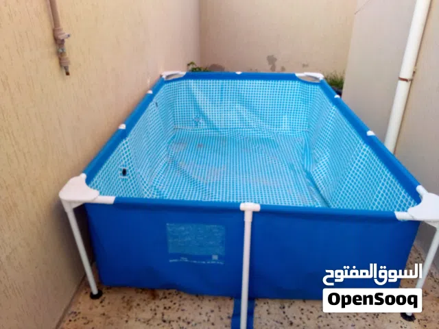 حوض سباحة 3متر في 2متر في 75سم مستعمل للبيع