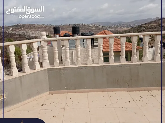 350 m2 More than 6 bedrooms Villa for Sale in Ramallah and Al-Bireh Surda