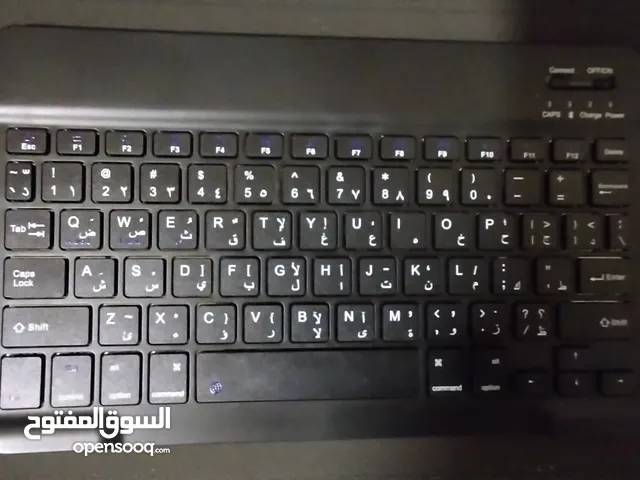 Honor Pad X8a with Bluetooth keyboard