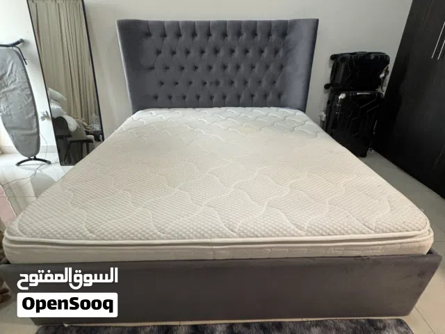 سرير كينغ للبيع لدواعي السفر
